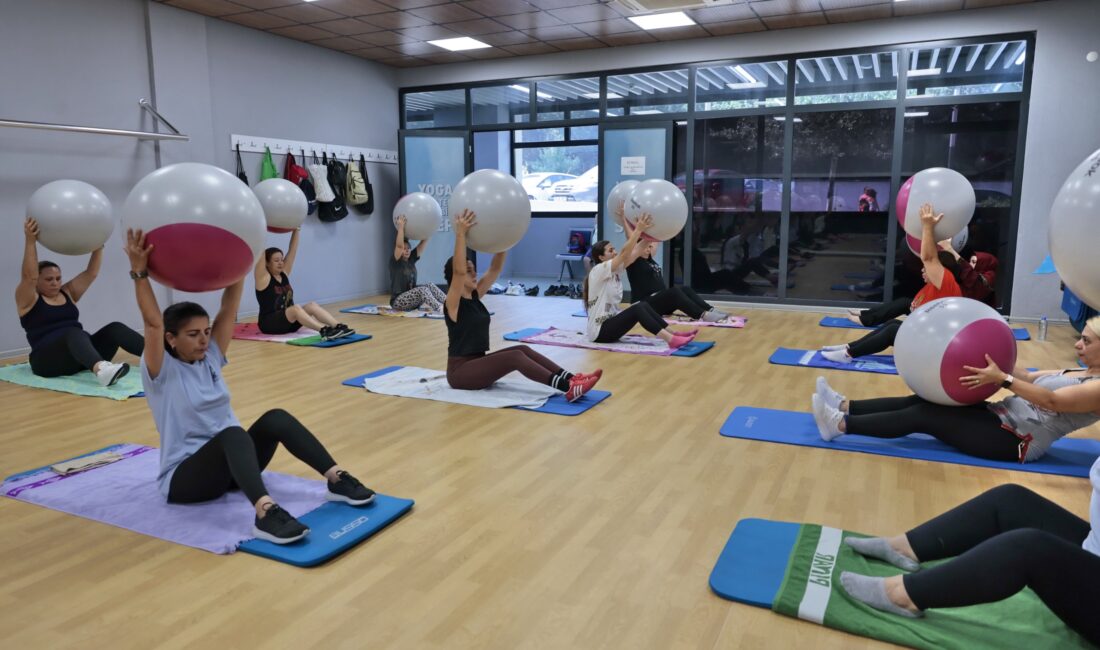 Konak Belediyesi‘nin kadınlara özel düzenlediği pilates, step ve aerobik kursları