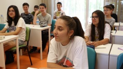 YÜZDE 1’LİK DİLİMDE 21, YÜZDE 5’LİK DİLİMDE 104 ÖĞRENCİ