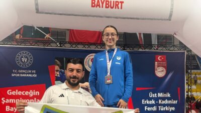 Merkezefendi Belediyesi Boks Spor Kulübü sporcusu Ceyda Kuru Denizli’yi Türkiye