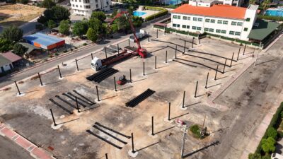 Mezitli Belediyesi, hem vatandaşların daha konforlu alışveriş yapmalarını sağlamak hem