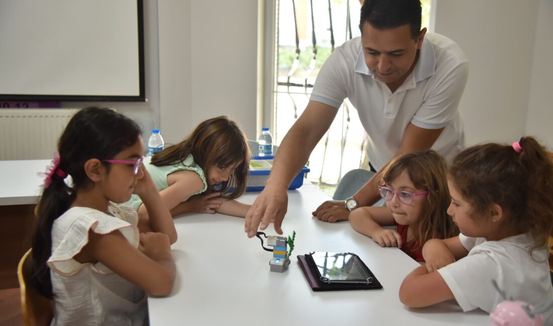 Robotik kodlama atölyesi ile teknoloji dünyasına yolculuk 