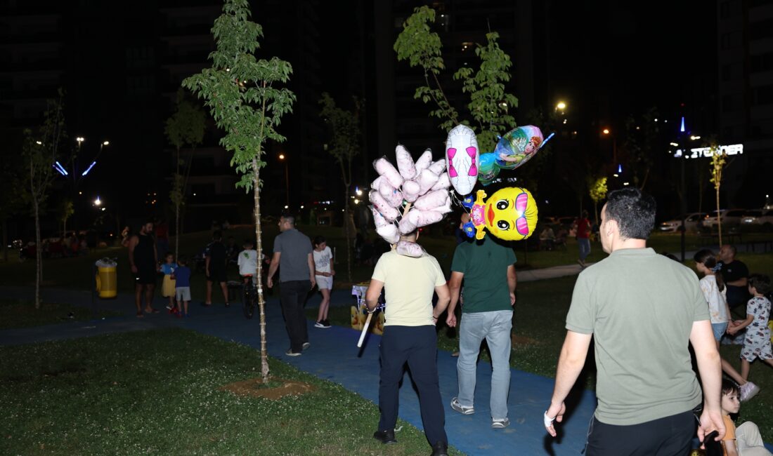 Nilüfer Belediyesi ve Bursa Büyükşehir Belediyesi zabıta ekipleri, kentin farklı