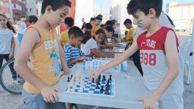 Karacabey Belediyesi, yaz tatilinde çocukları sokaklara taşıyan “Sokak Oyunları” etkinliğiyle