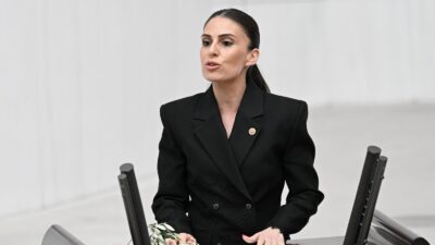 CHP Muğla Milletvekili Gizem Özcan, “AKP’siz olur, zeytinsiz olmaz!” Muğla Milletvekili Avukat Gizem Özcan, zeytinlik alanlarda madencilik faaliyetlerinin önünü