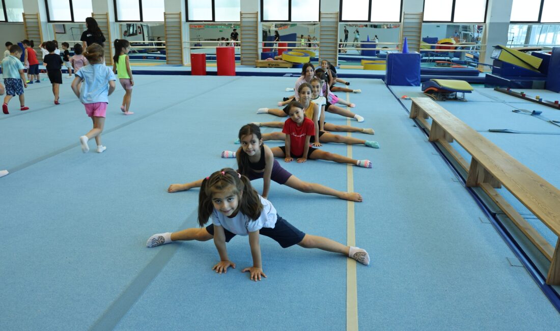 Nilüfer Belediyesi’nin Nilüfer Belediyespor Kulübü iş birliğiyle düzenlediği Yaz Spor