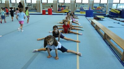 Nilüfer Belediyesi’nin Nilüfer Belediyespor Kulübü iş birliğiyle düzenlediği Yaz Spor