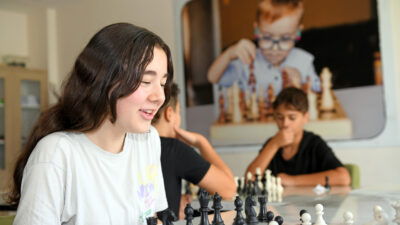 Osmangazili çocukların her yıl heyecanla beklediği yaz okulu kapılarını açtı.