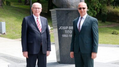 Bosna-Hersek’in Tuzla Belediyesi, Eskişehir’in Seyitgazi ilçesinde çıkan ve 10 kişinin