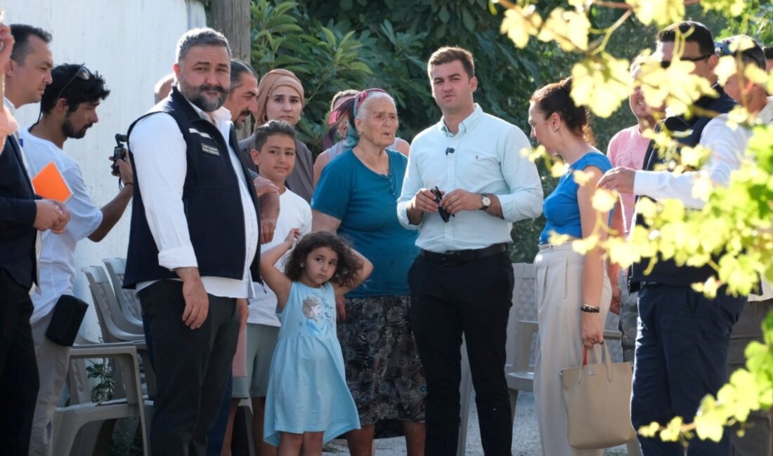 Bodrum Belediye Başkanı Tamer Mandalinci, mahalle ziyaretleri kapsamında Bitez’de saha