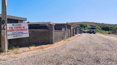 Fethiye Belediyesi, ilçe genelindeki yol yapım çalışmalarına aralıksız devam ediyor.