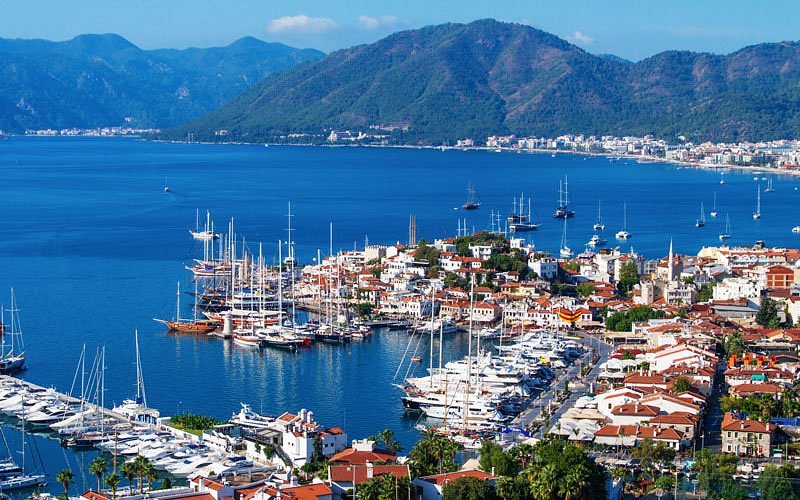 Marmaris Belediyesi, açık hava sineması etkinliği başlatıyor. Belediyenin ücretsiz olarak
