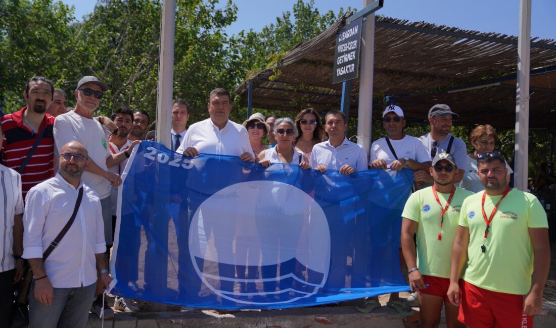 Seferihisar Belediyesi, ilçenin en güzel plajlarından biri olan Akkum Plajı’nda