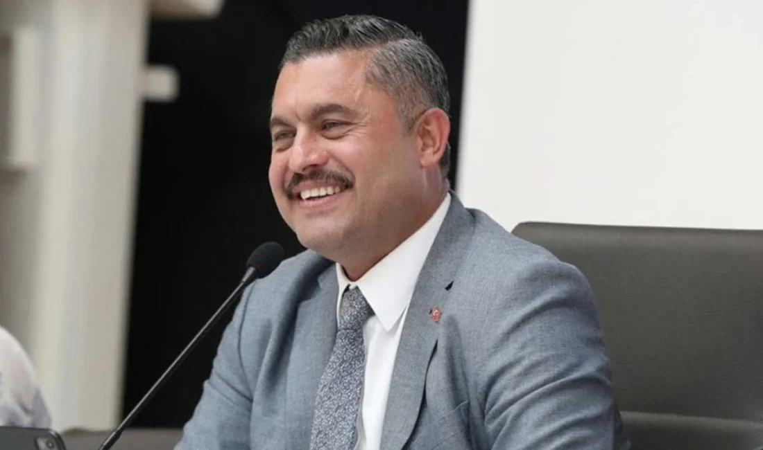Son Dakika!!! Şile Belediye Başkanı Görevden Uzaklaştırıldı: Soruşturma Devam Ediyor İçişleri Bakanlığı tarafından yapılan açıklamada, Şile Belediye Başkanı Özgür Kabadayı‘nın