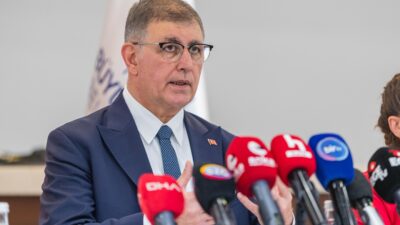 İzmir Büyükşehir Belediye Başkanı Dr. Cemil Tugay, İzmir Cumhuriyet Başsavcılığı