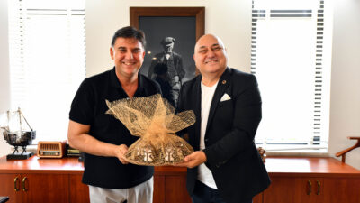 Samimi ortamda geçen ziyarette Yatağan Belediye Başkanı Mesut Günay, Karaca’ya