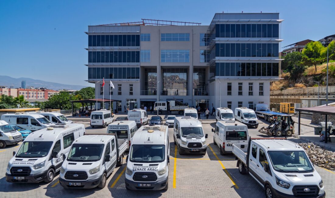 Büyükşehir yeni hizmet binasına kavuştu