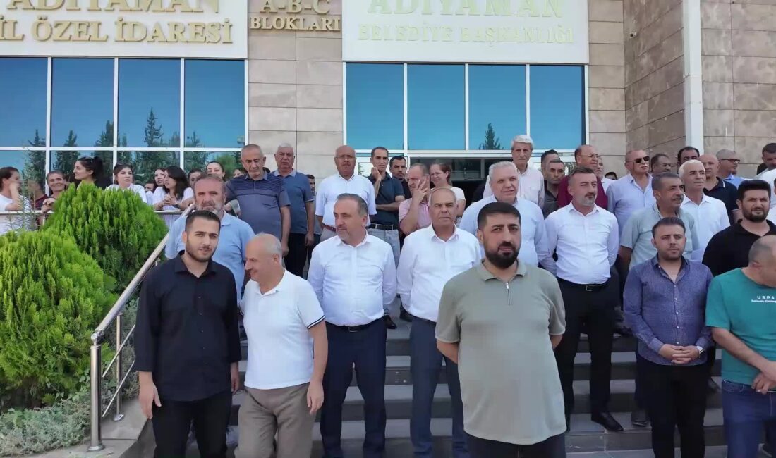 Adıyaman Belediye Başkanı Abdurrahman Tutdere, savcılık kararıyla uzaklaştırıldığı görevine İçişleri