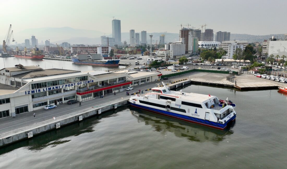 İzmir Büyükşehir Belediyesi’nin denizcilik işletmesini yapan iştiraki İZDENİZ AŞ, yolcularını