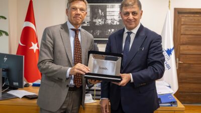 İzmir Büyükşehir Belediye Başkanı Dr. Cemil Tugay, Hollanda’nın Ankara Büyükelçisi