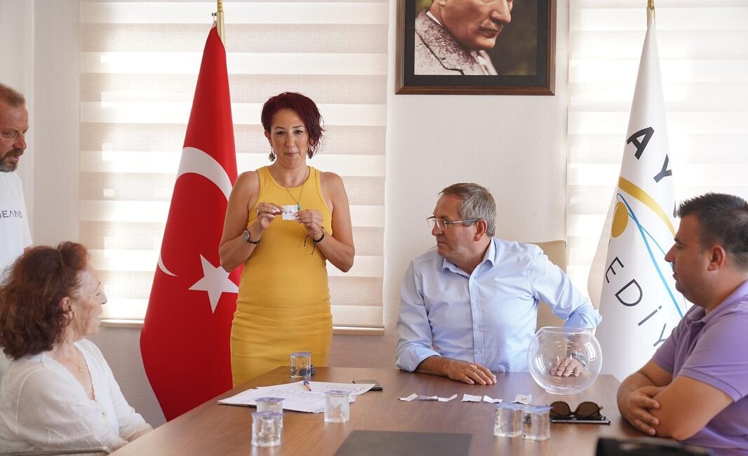 Ayvalık’ta geleneksel hale gelen 30 Ağustos Atatürk Kupası Futbol Turnuvası’nın