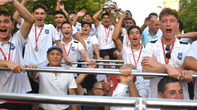 Türkiye şampiyonu olan Yunusemre Belediyespor U17 Futbol Takımı, düzenlenen organizasyonla