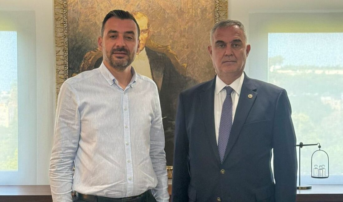 Manavgat Belediyesi, 4 Ağustos 2025 Pazartesi günü önemli ziyaretlere ev