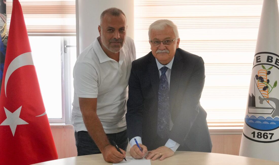 Burhaniye Belediyespor Futbol A Takımı, 2025-2026 sezonu öncesinde teknik heyetini
