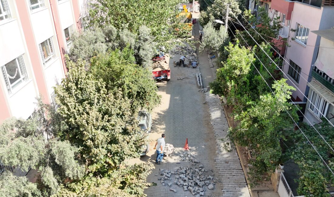 Nazilli Belediyesi Fen İşleri Müdürlüğü ekipleri; ilçede yürütülen altyapı çalışmaları