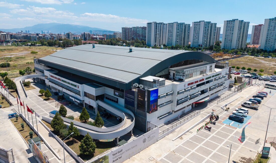 Karşıyaka Belediyesi, ilçenin spor hafızasında derin izler bırakan ve geçtiğimiz