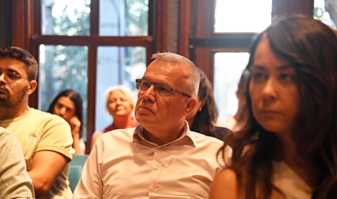 Osmangazi Belediyesi düzenlediği söyleşilerle dünya çapında başarı elde etmiş girişimcileri
