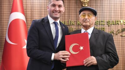 Altınordu Belediyesi ve Hayırsever Rıfat Çabuk Arasında Çocuk Oyun Evi İçin Protokol İmzalandı Altınordu Belediyesi ile hayırsever vatandaş Rıfat Çabuk arasında, Çocuk Oyun