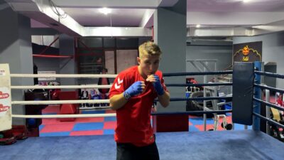 Ortahisar Belediyesi sporcusu, milli boksör Mehmethan Çınar, 4-14 Eylül tarihleri