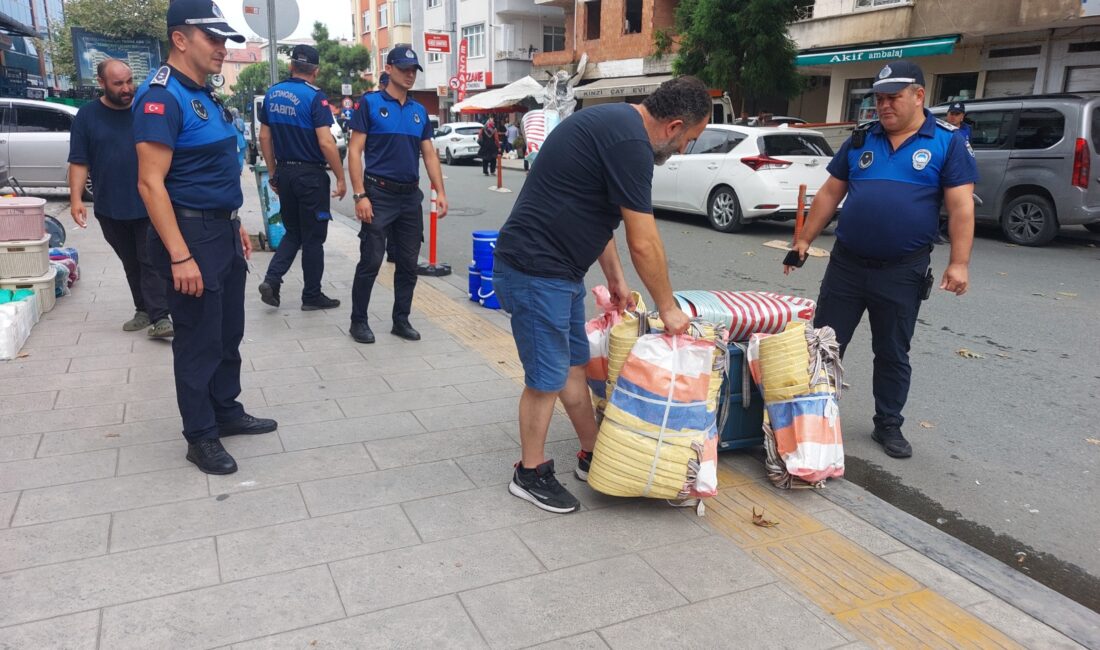 Altınordu Belediyesi Zabıta Müdürlüğü ekipleri, kent genelinde yayaların güvenli geçişini