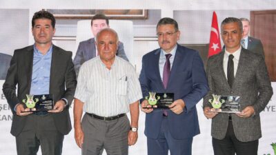 Ortahisar Belediye Başkanı Ahmet Kaya’ya ‘Fındığa Değer Katanlar Ödülü’ Verildi Ortahisar Belediye Başkanı Ahmet Kaya, birçok ailenin temel geçim kaynağı
