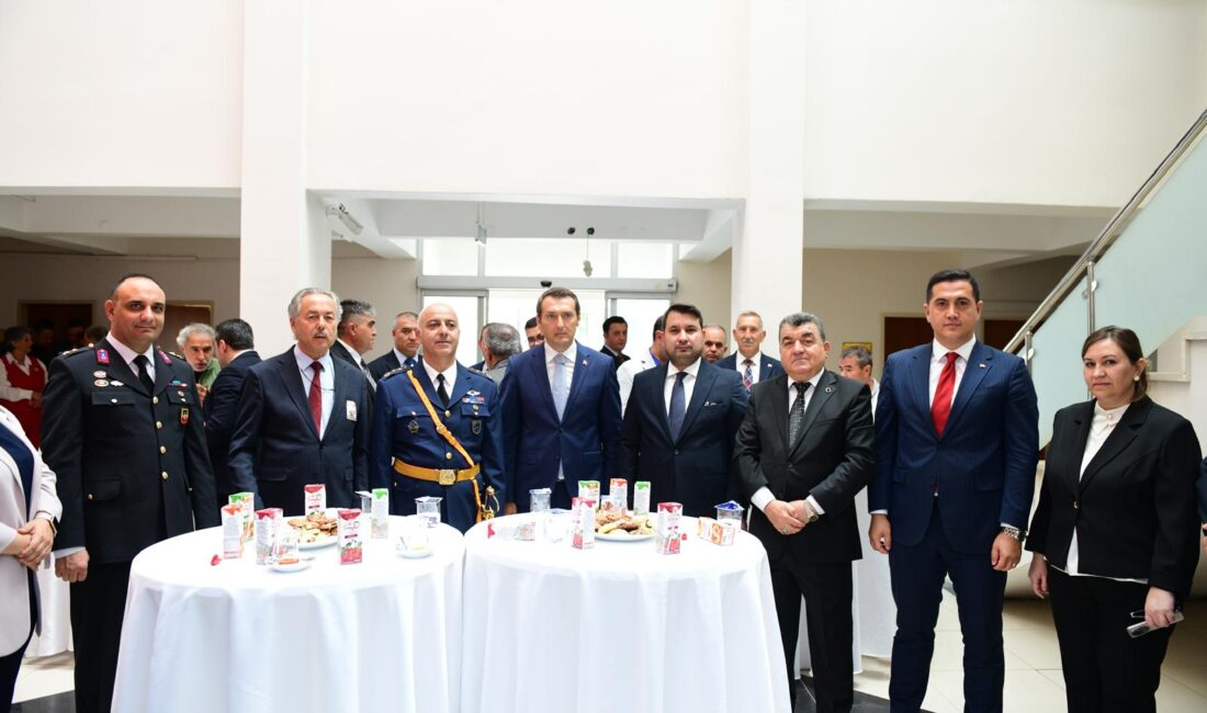 Kahramankazan Belediye Başkanı Selim Çırpanoğlu,30 Ağustos Zafer Bayramı dolayısıyla Milli