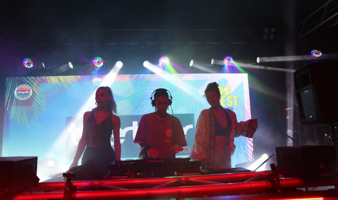 Marmaris DJ Festivali’nin “Power Girls” gecesinde kadın DJ’ler sahnede adeta