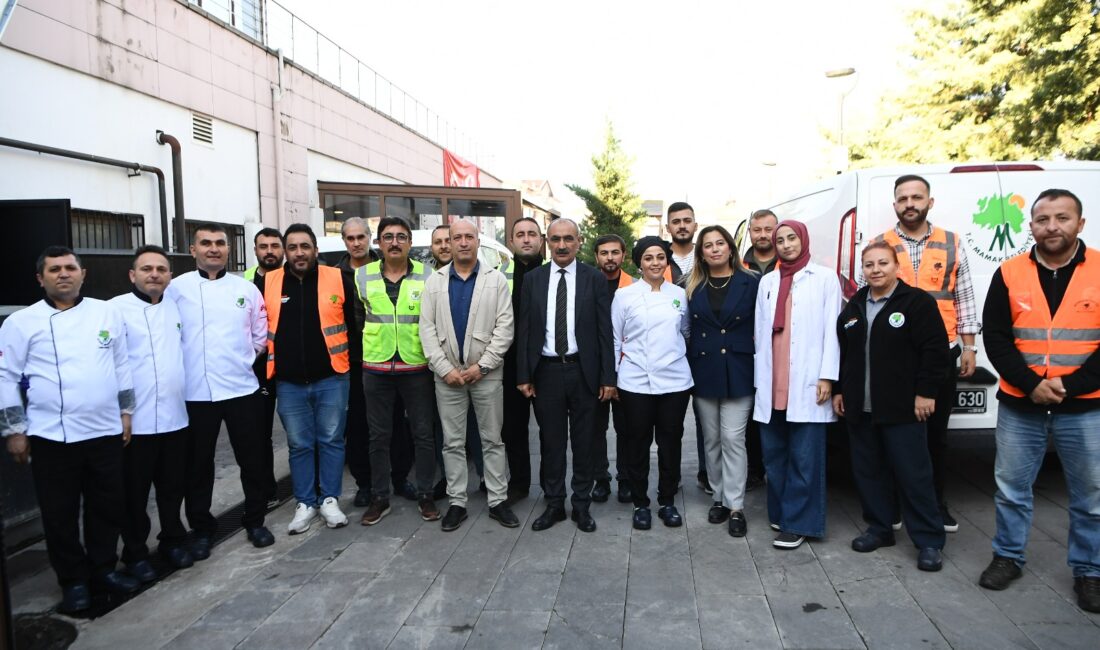 Mamak Belediyesi İhtiyaç Sahiplerinin Yanında