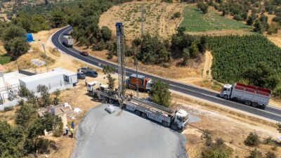İZSU’dan 27 Yeni Sondaj Kuyusu Daha İzmir Büyükşehir Belediyesi İZSU Genel Müdürlüğü kentin içme suyu altyapısını