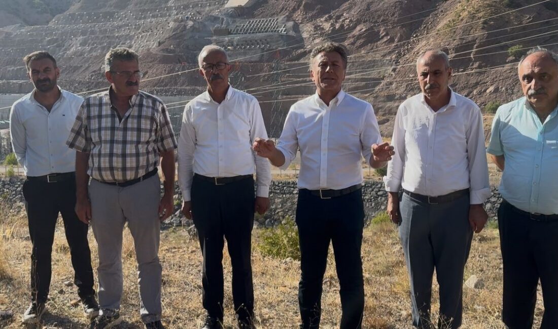 CHP Bursa Milletvekili Orhan Sarıbal, Bingöl’de gerçekleştirdiği saha ziyaretlerinde yıllardır