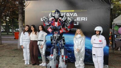 Çankaya Uzay Filmleri Festivali büyük bir ilgi ile devam ediyor.