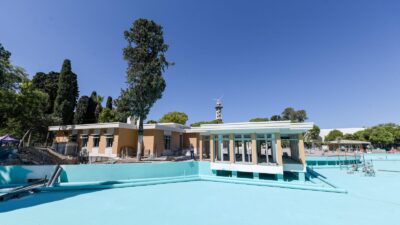 İzmir Büyükşehir Belediyesi tarafından aslına uygun olarak inşa edilen Göl