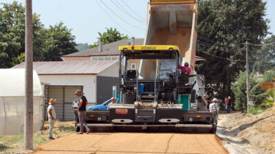 Yalova Cennet Sokak Hak Ettiği Yatırıma Kavuşuyor Yalova Belediyesi Fen İşleri Müdürlüğü ekipleri tarafından yürütülen çalışma kapsamında,