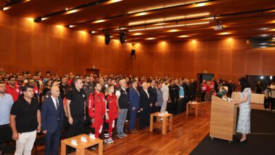 Bursa Büyükşehir Belediye Başkanı Mustafa Bozbey, Bursa’daki orman yangınlarının söndürülmesi