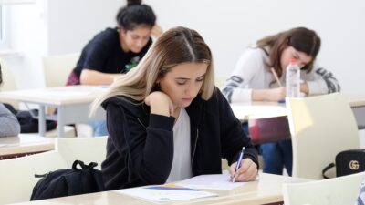 Bursa’da bugüne kadar binlerce genci ücretsiz YKS kursları ile üniversiteye