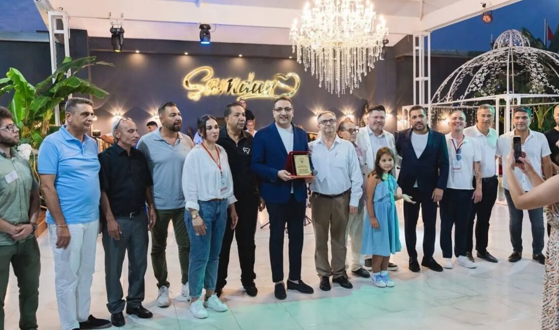 1 yıl önce kurulan, birçok insanın hayatına dokunan Çağdaş İzmir