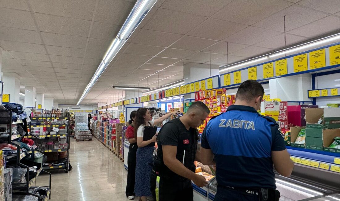 Zabıta Müdürlüğü denetim ekiplerince yapılan denetimlerde, ürünlerin son tüketim tarihleri,