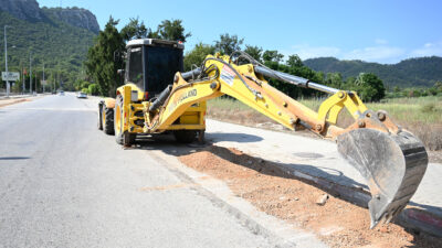 Kemer’de Altyapı Çalışmaları TEDAŞ‘ın Kemer’de yaptığı altyapı yenileme ve aydınlatma çalışmaları nedeniyle tahrip