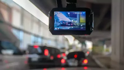 İçişleri Bakanlığı tarafından Karayolları Trafik Yönetmeliği‘nde yapılan değişiklikle, bazı araçlarda