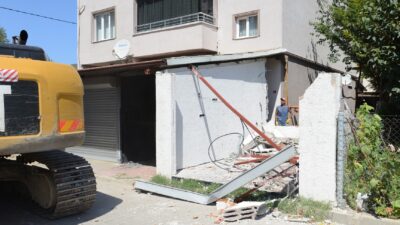 Nilüfer Akçalar’da 2 Kaçak Yapı Yıkıldı Nilüfer Belediyesi, kaçak yapılaşmayla mücadelesi kapsamında Akçalar Mahallesi’nde, iş yeri