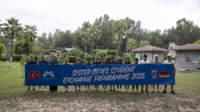 Mersin Büyükşehir Belediyesi’nin her yıl geleneksel olarak düzenlediği ‘Kardeş Şehirler Öğrenci